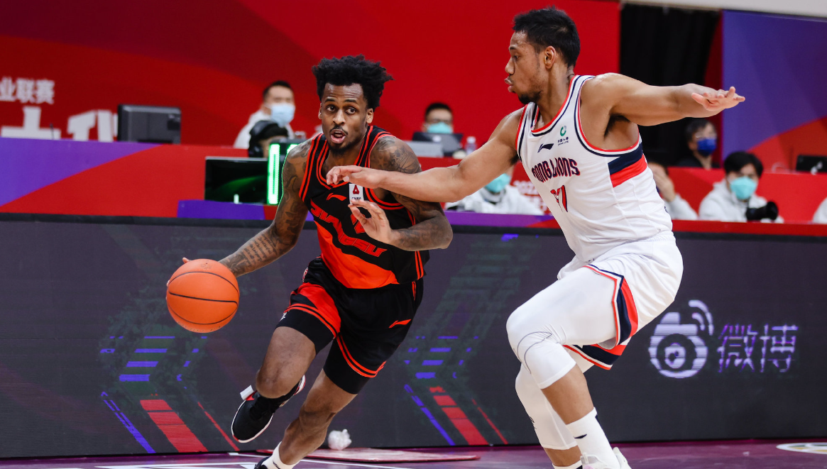 开云官网-前CBA外援3年前对广东涉嫌赌球 辽篮旧将三分10中8队友不传球给他