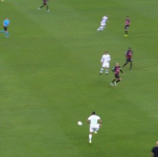 【欧冠】托莫里送点+染红 AC米兰主场0比2负切尔西