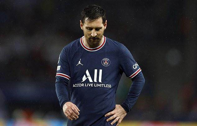 开云体育官网-罚丢点球的梅西引发争议：GOAT老了，应该挨批么？