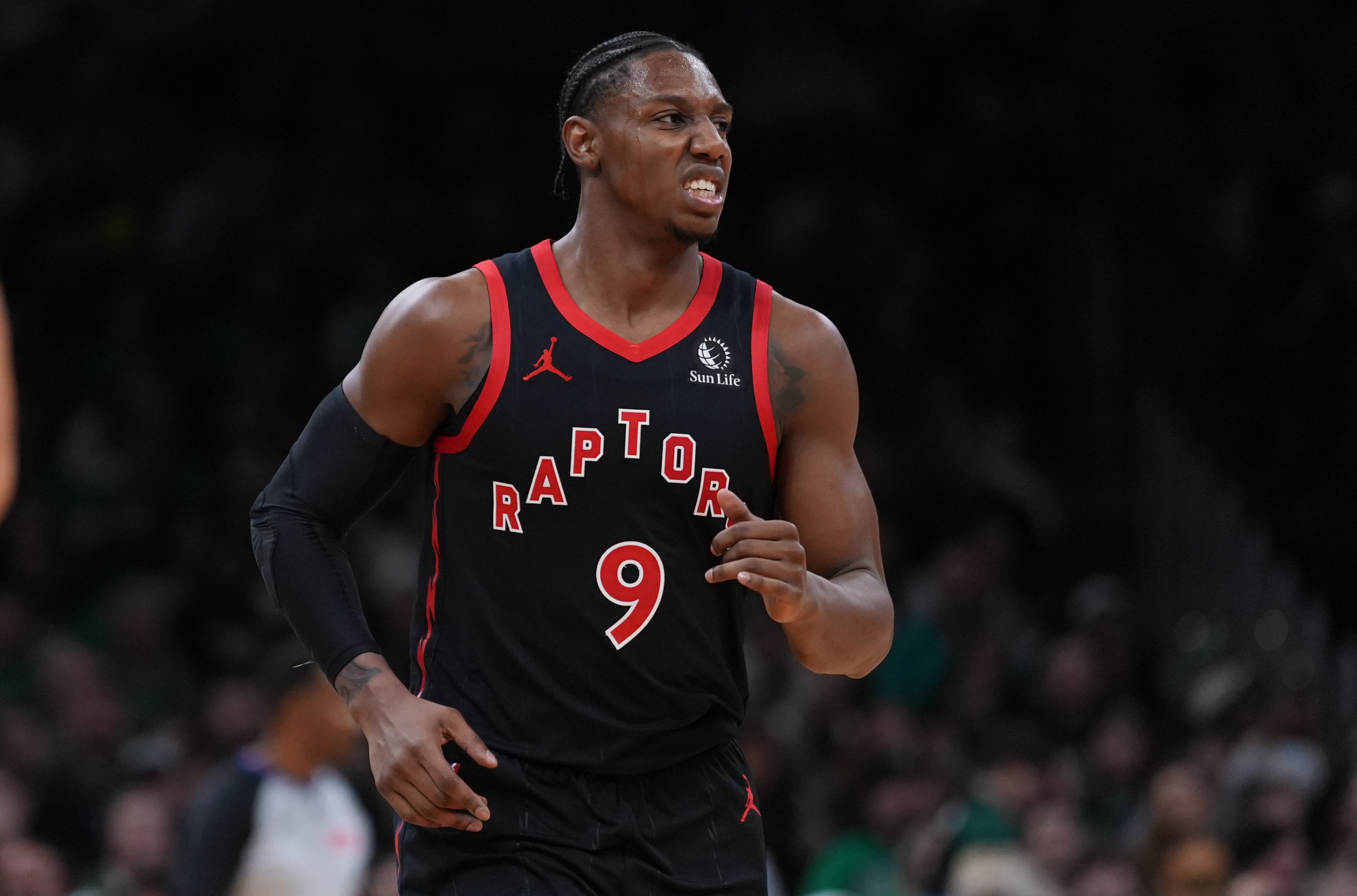 开云APP-猛龙总经理谈巴雷特传闻：除非收到官方消息 否则不必为流言费心