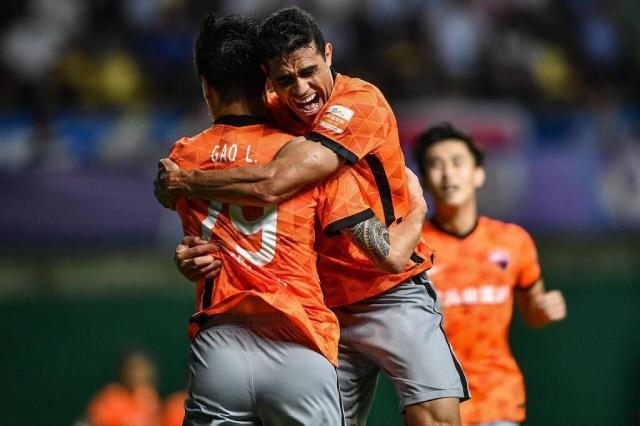 深足真核终于落位！卡尔德克尽显威风已成射手王